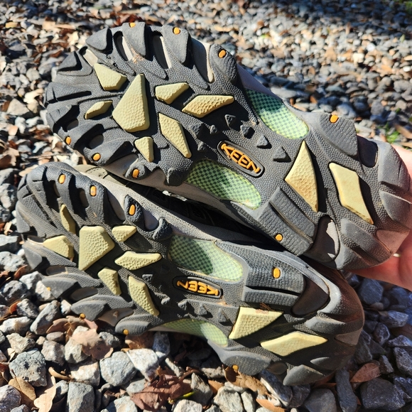 Keen Hiking Boots - Picture 7 of 7